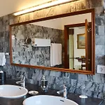 Casa Tres Palmeiras Bed & Breakfast 3*
