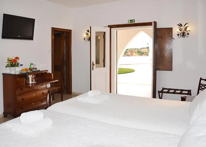 Bed & Breakfast Casa Tres Palmeiras 3*