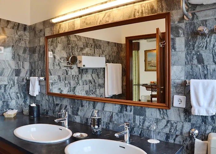 Casa Tres Palmeiras Bed & Breakfast 3*